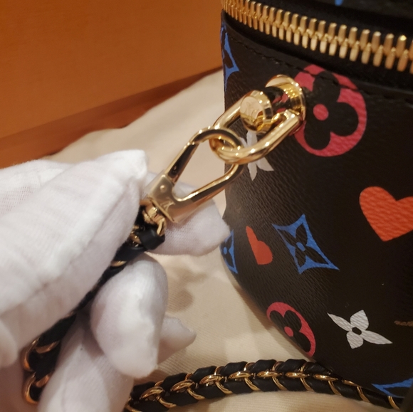 Authentic Limited Edition (time-capsule style) Louis Vuitton "Game On" Vanity PM - Picture 6 of 16